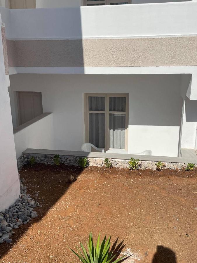 Coralli 3* Kokkini Hani